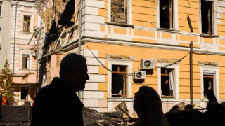 «Академія у вогні»: науково-популярне видання «Куншт» опублікувало репортаж про наслідки російської атаки на будівлю Президії НАН України