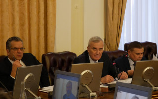 На засіданні Президії НАН України розглянули питання розвитку титанових технологій і дослідження воєнних екозлочинів