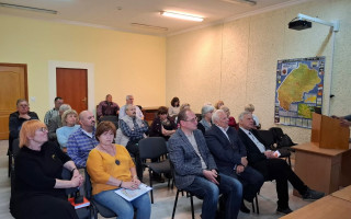 Науковці Львова обговорили екологічні наслідки релокації промисловості та розвитку енергетичних проєктів у Карпатському регіоні