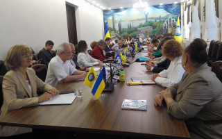 Державотворчий шлях від проголошення до захисту незалежності України: правові основи та виклики сьогодення під час круглого столу обговорили провідні науковці країни