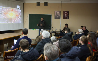 В Інституті теоретичної фізики ім. М.М. Боголюбова НАН України успішно пройшов Сателітний симпозіум «Квантова наука в Україні 2025» в рамках Глобального саміту Американського фізичного товариства