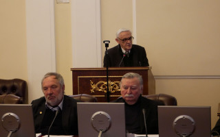 Імплантати нового покоління та інформаційна безпека: підсумки засідання Президії НАН України 28 січня 2026 року