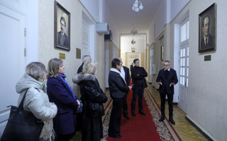 Cходознавці Академії відроджують наукову спадщину: у Шевченковому університеті відкрили відновлений портрет видатного дослідника Сходу Бориса Курца